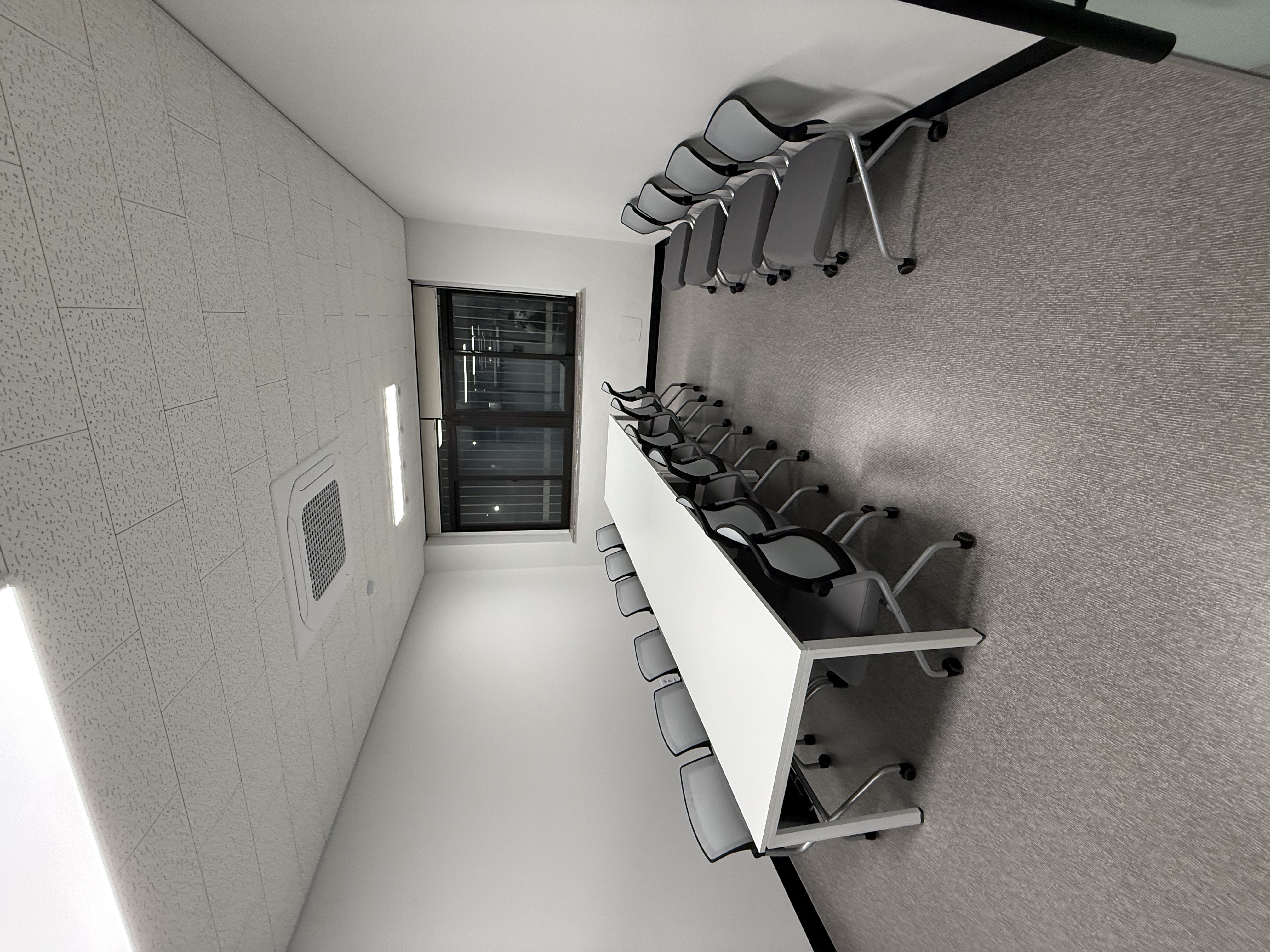 학생회관 Room 221